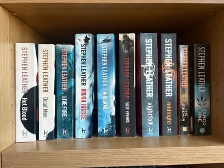 Photo of free Various Stephen Leather novels (Walkwood B97) #1