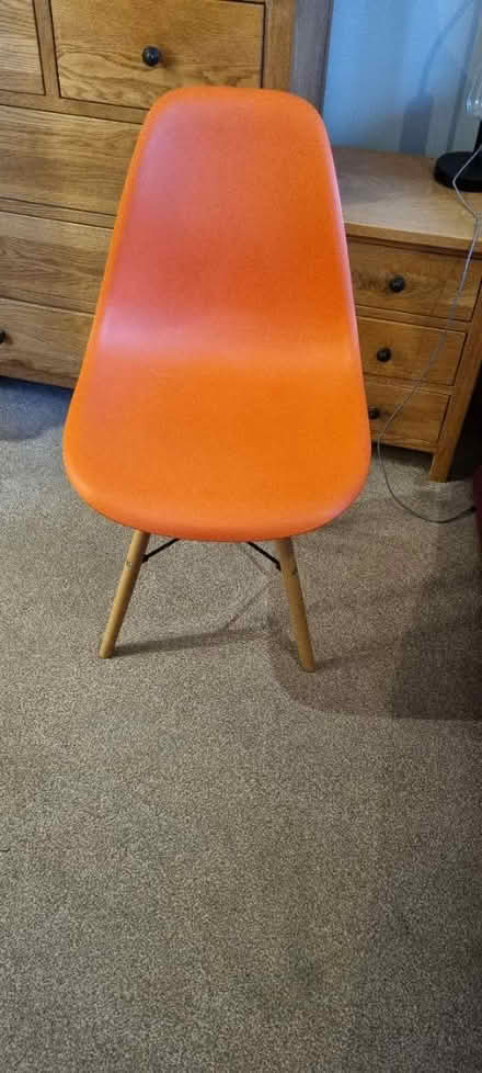 Photo of free Orange chair (Horsham, RH13) #2