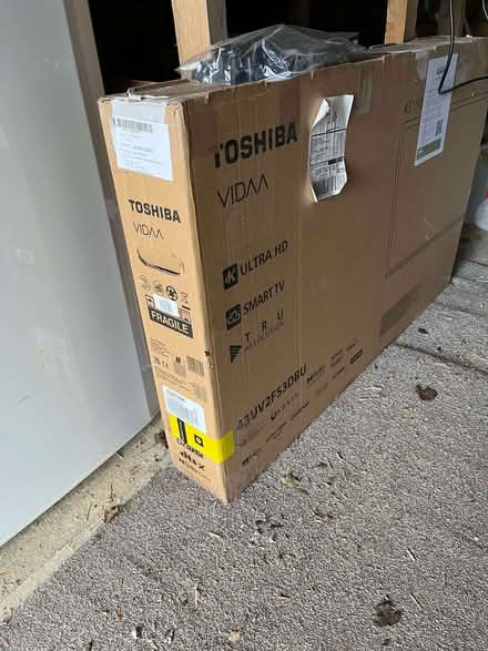 Photo of free TV For Spares/Repair (TN23) #1