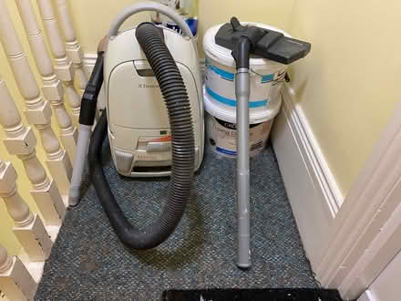 Photo of free Old beige hoover (BT9) #1