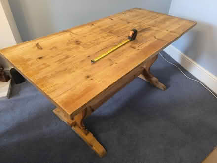 Photo of free Pine kitchen/dining table (Reading RG2 (Shinfield Road)) #1
