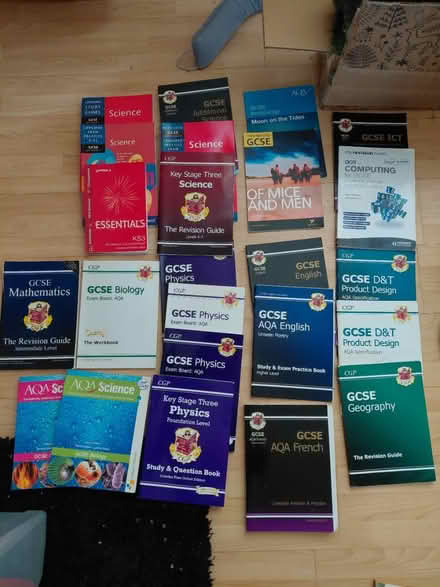 Photo of free GCSE and KS3, KS4 books (Stretford M32) #1
