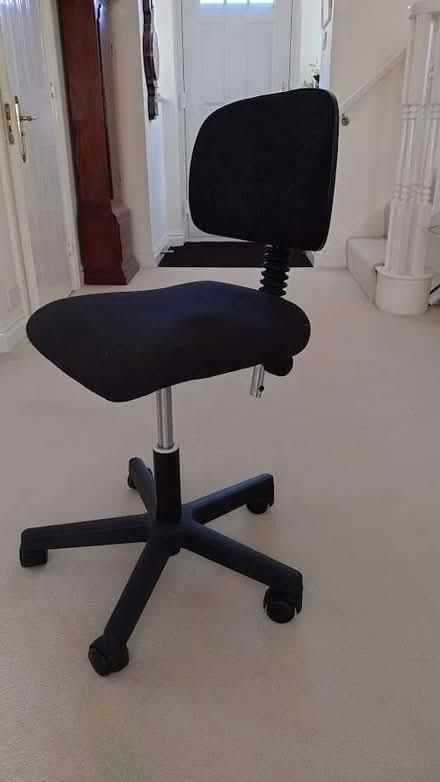 Photo of free office chair (Warden Hill GL50) #1