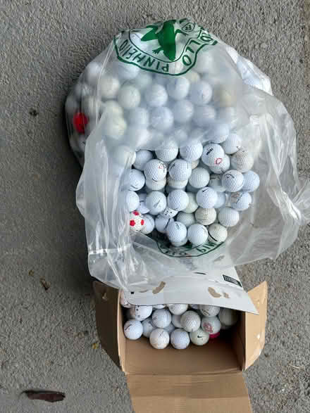 Photo of free Second hand golf balls (Roedean BN2) #1