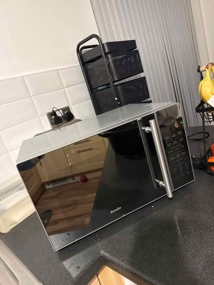 Photo of free Used micro wave, works perfectly (Bristol road B57) #1