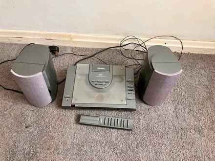 Photo of free Bush Radio CD with remote control (SE21) #1