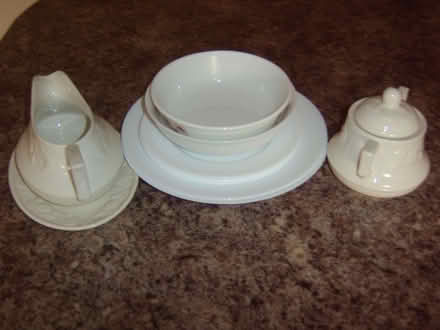 Photo of free kitchen crockery (Durrington BN13) #1