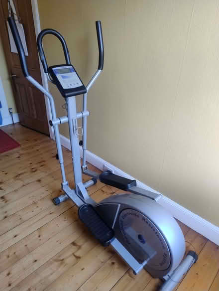 Photo of free Reebok cross trainer (Shandon EH11) #1