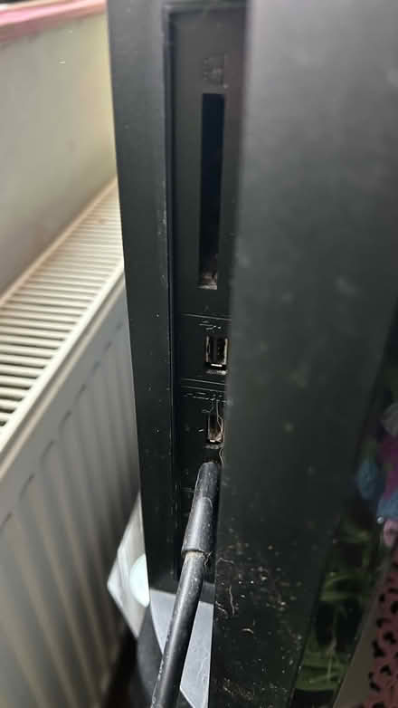 Photo of free Sony Bravia Tv, DVD/BluR & stand (WA10) #3