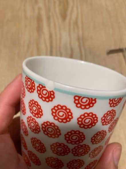 Photo of free Hanger + 2 mugs (Blackheath SE3 7DH) #3