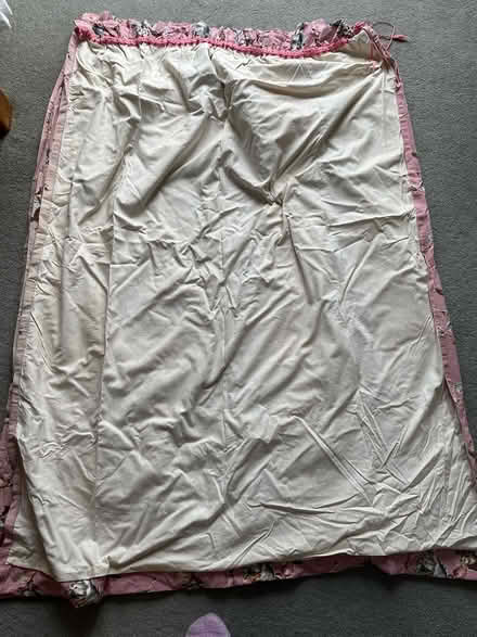 Photo of free Children’s kitten curtains (Bromley BR1) #4