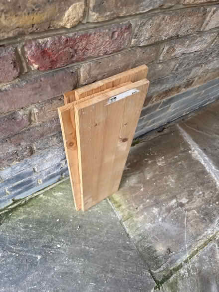 Photo of free 4 shelves (Cheam SM2) #1