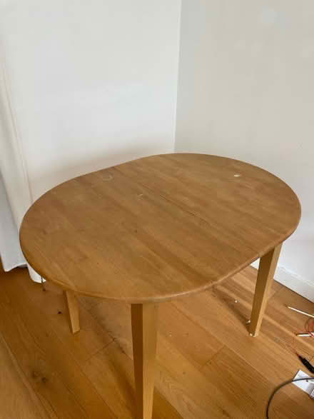 Photo of free Extendable dining table (Se1) #1