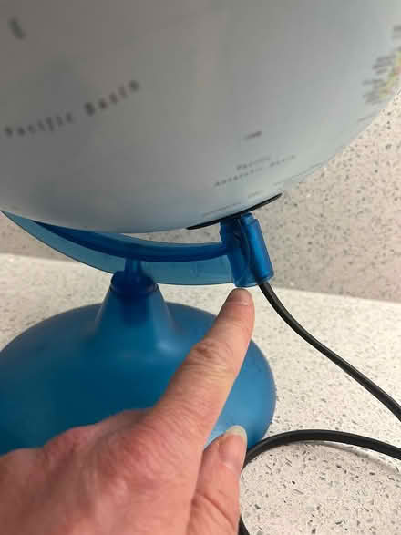 Photo of free Light up globe (BA2) #3