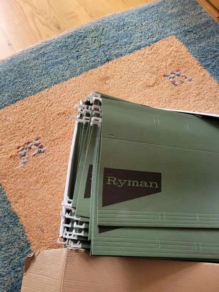 Photo of free A4 Suspension files (Amersham HP6) #2