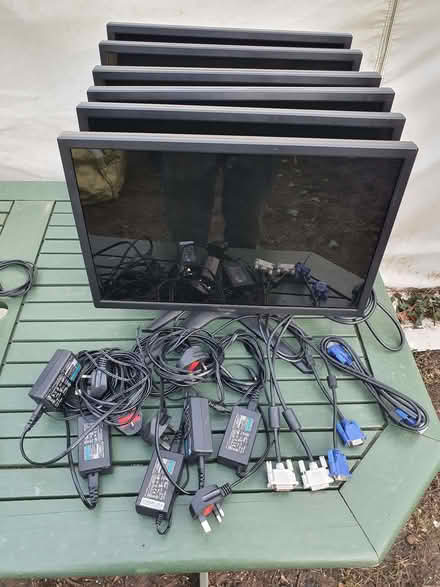 Photo of free 6 x 19 inch LED Monitors (offer 5) (Booker HP12) #1