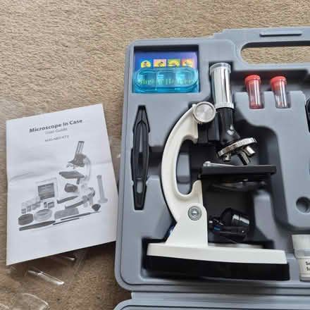Photo of free 1200x 52-piece Microscope Set 8+ (Purley, Surrey) #2