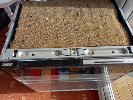 Photo of free Integrated zanussi dishwasher (Cranleigh GU6 7AJ) #3