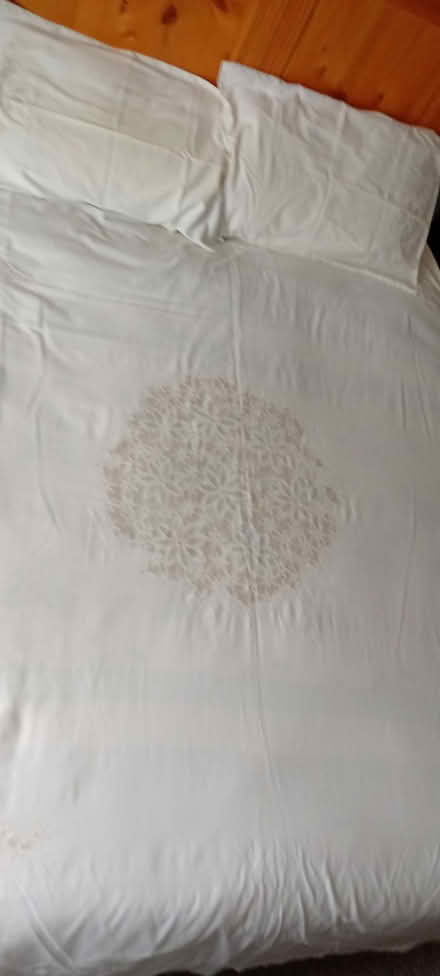 Photo of free Double Duvet Cover and 2 Pillowcases (Yardley Wood B28) #1