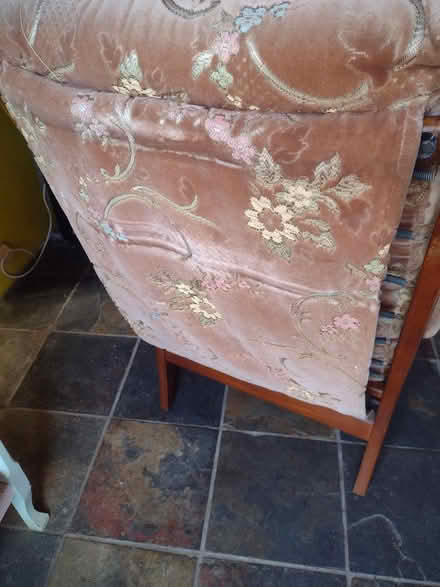 Photo of free Cintique fireside chair (Sherwood NG5) #3