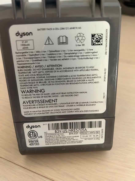 Photo of free Dyson battery and wall charger (20020) #3