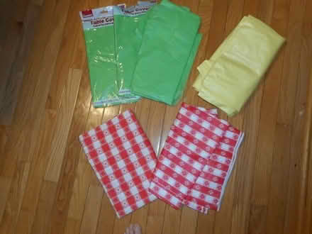 Photo of free plastic rectangular tablecloths #1