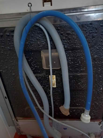 Photo of free Integrated zanussi dishwasher (Cranleigh GU6 7AJ) #4