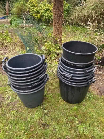 Photo of free Multiple black plastic pots (Chalfont St Peter SL9) #1