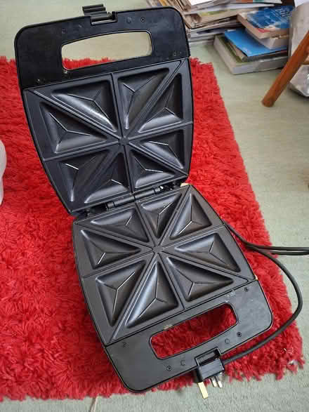 Photo of free Sandwich Toaster 4 Portion (Bilton CV22) #1