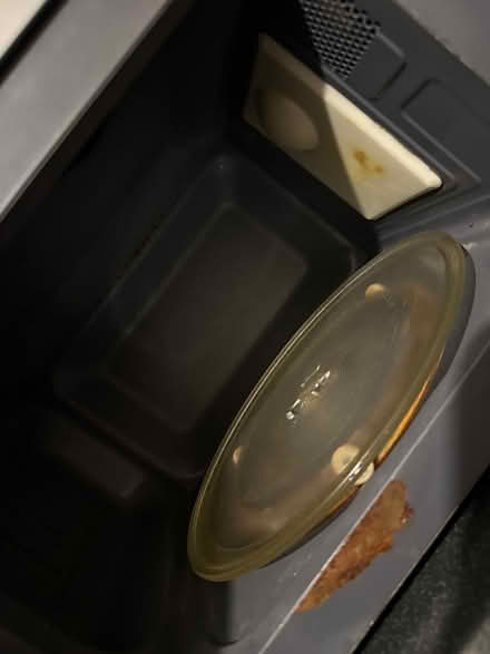 Photo of free Used micro wave, works perfectly (Bristol road B57) #3