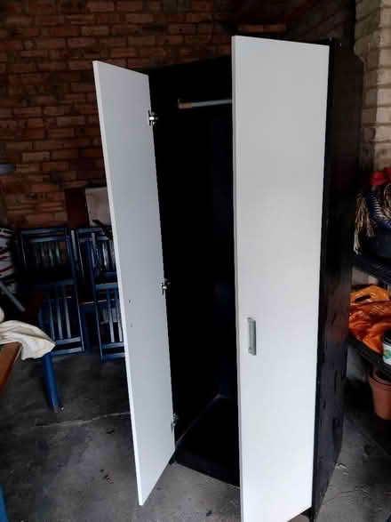 Photo of free Wardrobe, with hanging rail (Brandon DH7) #2