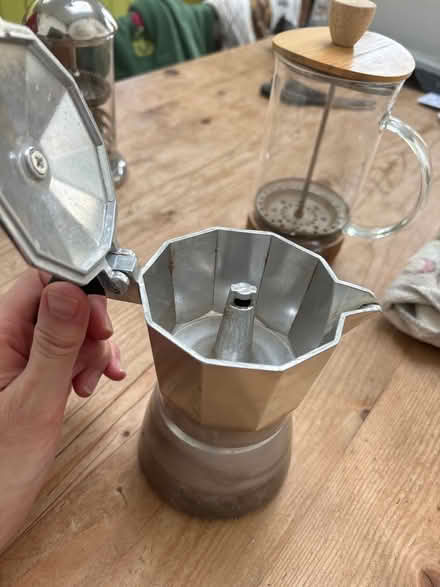 Photo of free Cafetières (TW7 5BU) #3