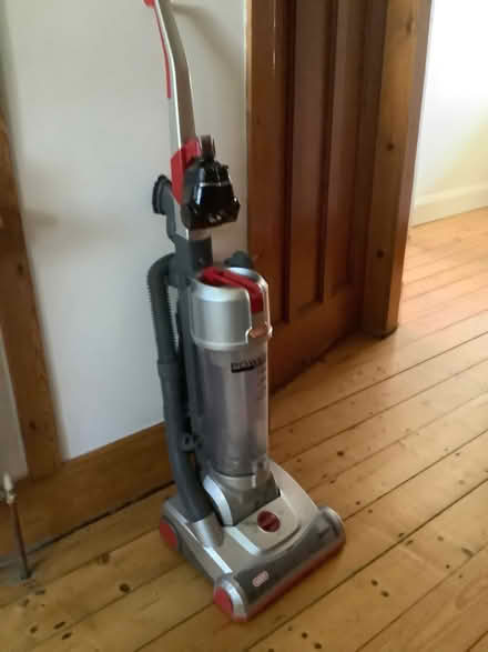 Photo of free Vax power 2000 vacuum cleaner (Oxton CH43) #1