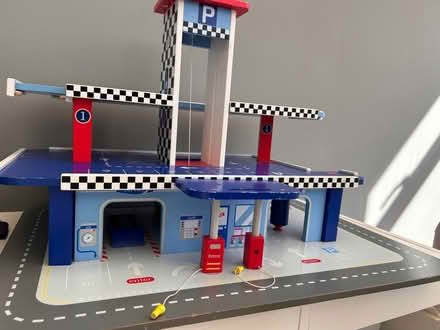 Photo of free Wooden car garage (Corringham SS17) #3