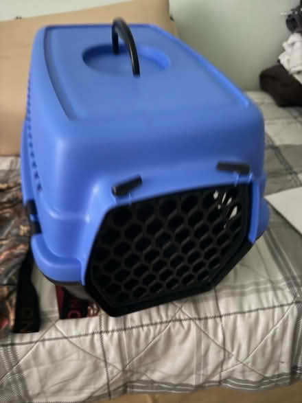 Photo of free Pet Carrier (Henwick RG19) #2