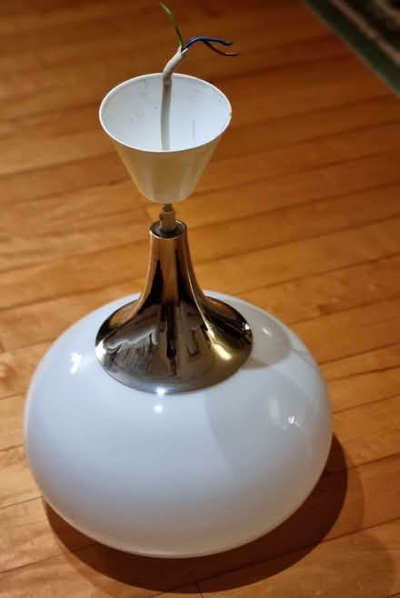 Photo of free Pendant Lamp (Colinton EH13) #1