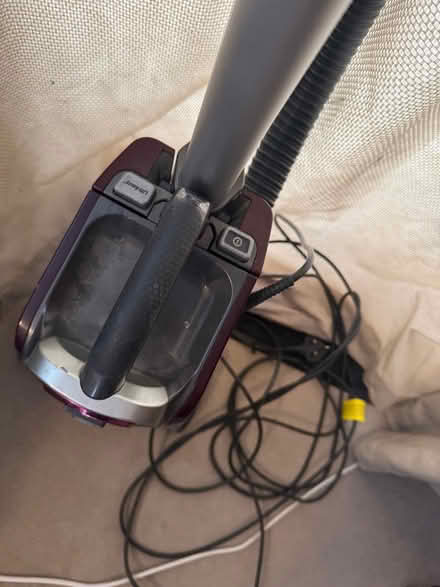 Photo of free Shark vacuum cleaner (Newton Leys MK3) #4