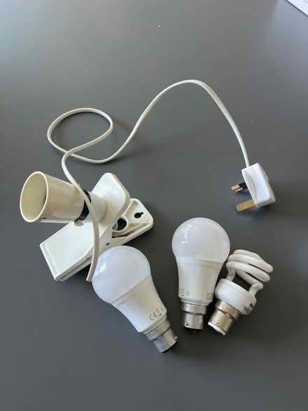 Photo of free Light fitting and three bayonet bulbs (Northgate RH10) #1