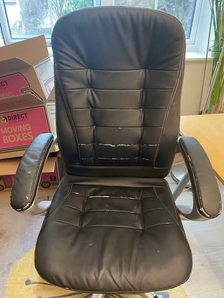 Photo of free Desk and Office Chair (Maidenhead SL6) #3