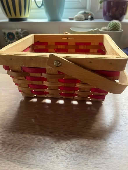 Photo of free Small wicker basket (Headingley LS6) #1