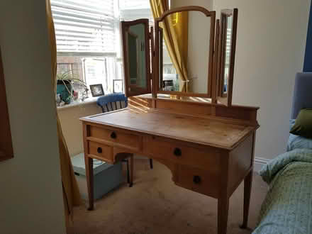 Photo of free Pine Dressing Table (CT9) #1