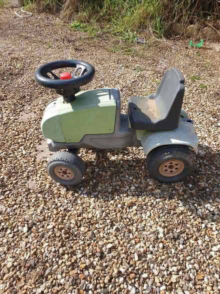 Photo of free Toddlers Tractor (DA1) #1