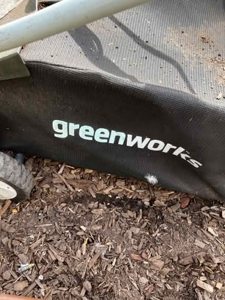 Photo of free Electric lawnmower (Downtown Mountain View) #3