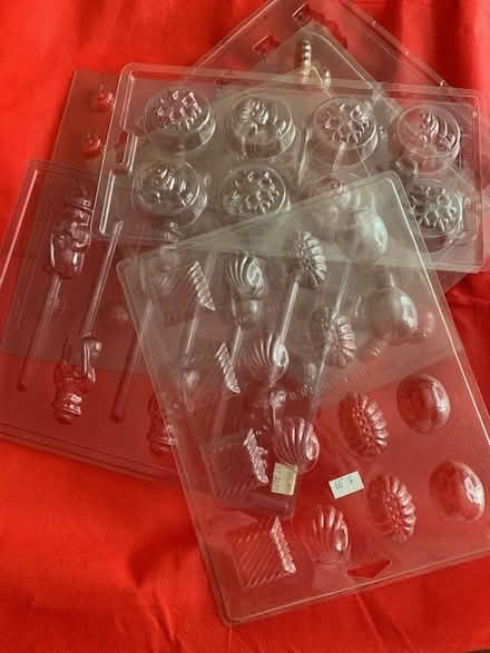 Photo of free chocolate molds (Piney Orchard near Food Lion) #2