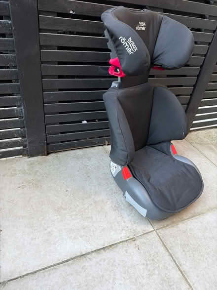 Photo of free Britax Romer car seat (Bethnal Green E2) #2