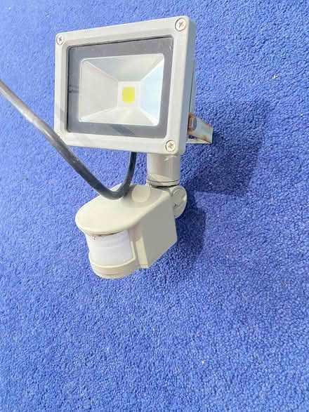 Photo of free LED sensor spotlight (Sutton Coldfield B75) #2