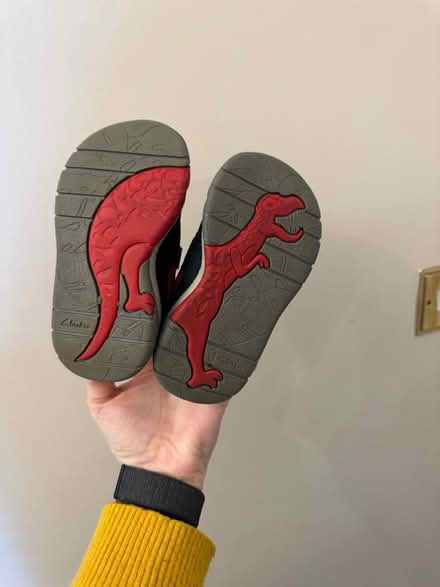 Photo of free Kids shoes approx size 5.5 (Hammersmith W6) #2