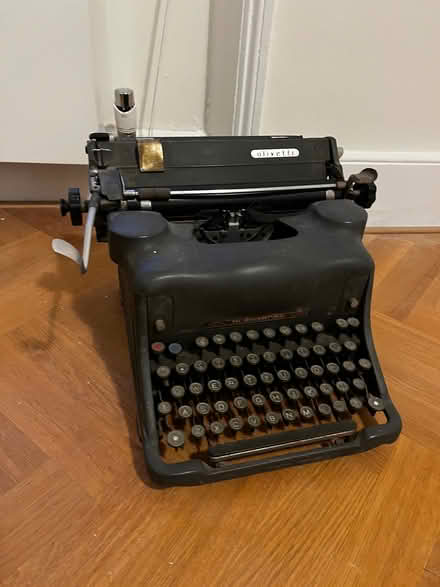 Photo of free Olivetti typewriter (Holland Park W11) #4