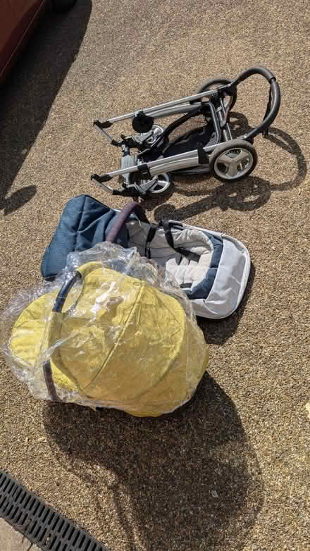 Photo of free Mamas and papas sola 2 pushchair (Fenny Stratford MK1) #2