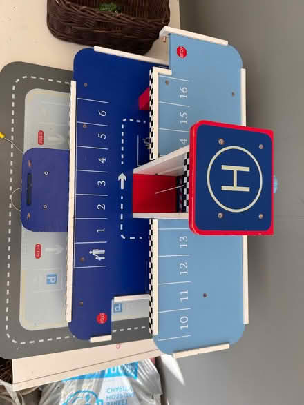 Photo of free Wooden car garage (Corringham SS17) #4